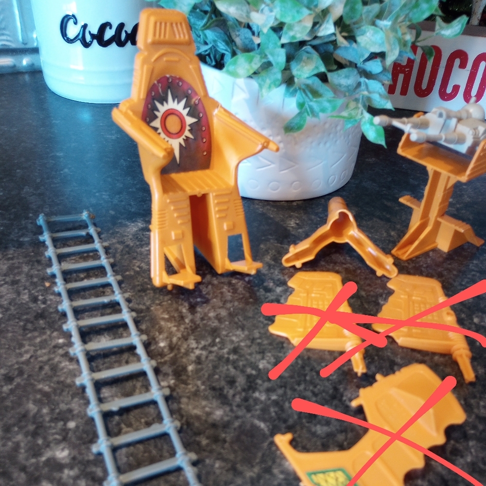 Masters of the universe He man castle grayskull throne canon MOTU 1982 original